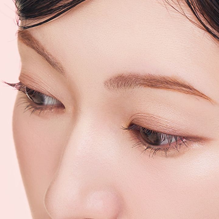 マット×ラメの質感ミックスでワンランク上の洒落感を実現