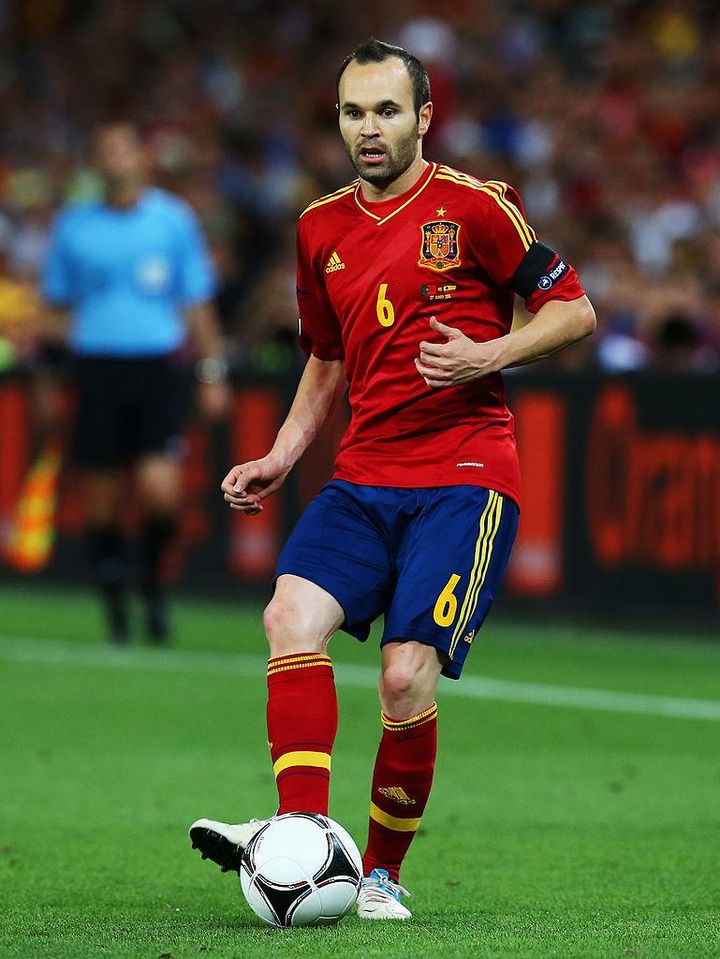 サッカーの歴史上「最高のミッドフィルダー」TOP5