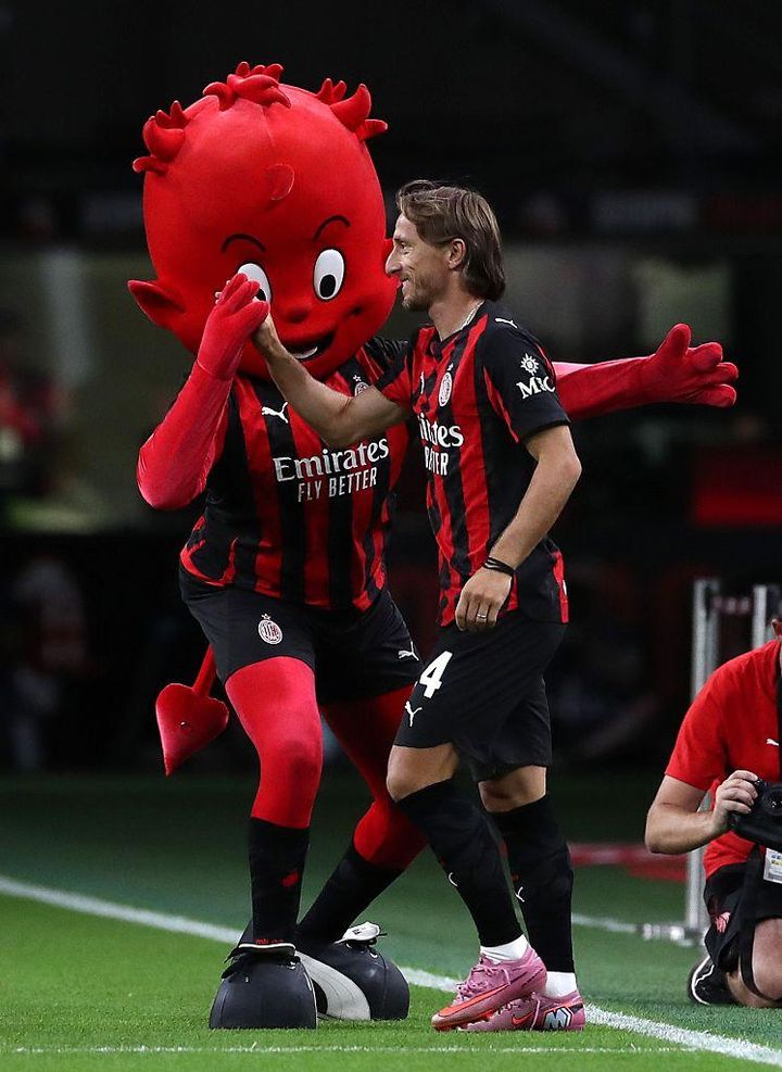 サッカーの歴史上「最高のミッドフィルダー」TOP5