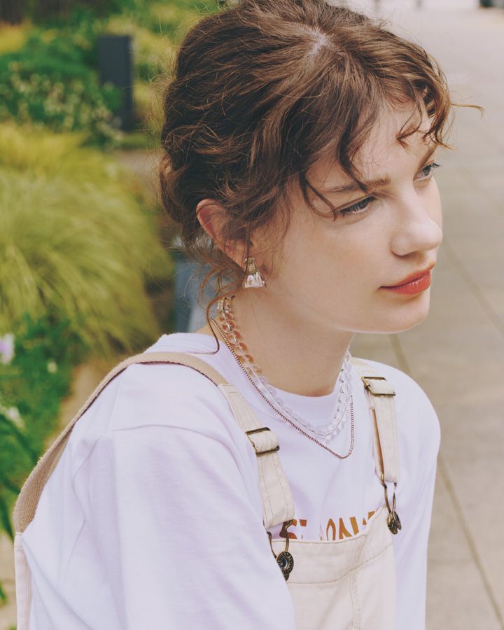 夏のコーデが一番映える！おしゃれでかわいいクリアアクセサリー9選