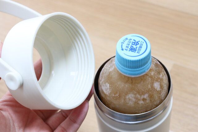 真空2重ペットボトルホルダー 使用例