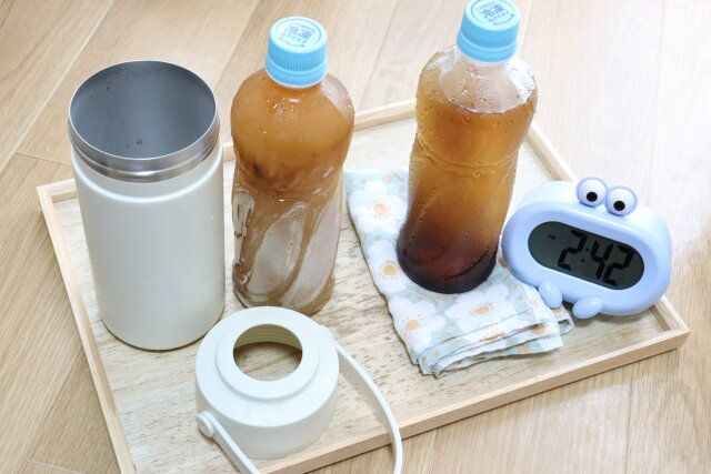 真空2重ペットボトルホルダー 約3間経過 比較