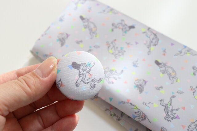 ダイソーのインクジェットプリント生地（鳥獣戯画）でハンドメイド工作