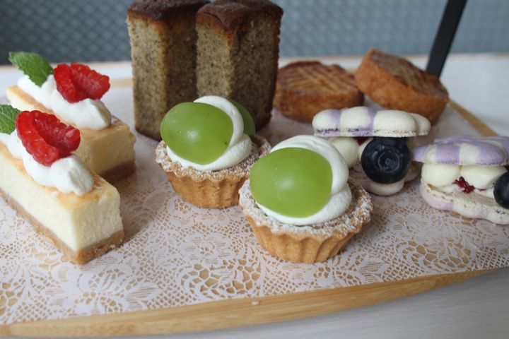 ひとくちサイズの「シャインマスカットのタルト」