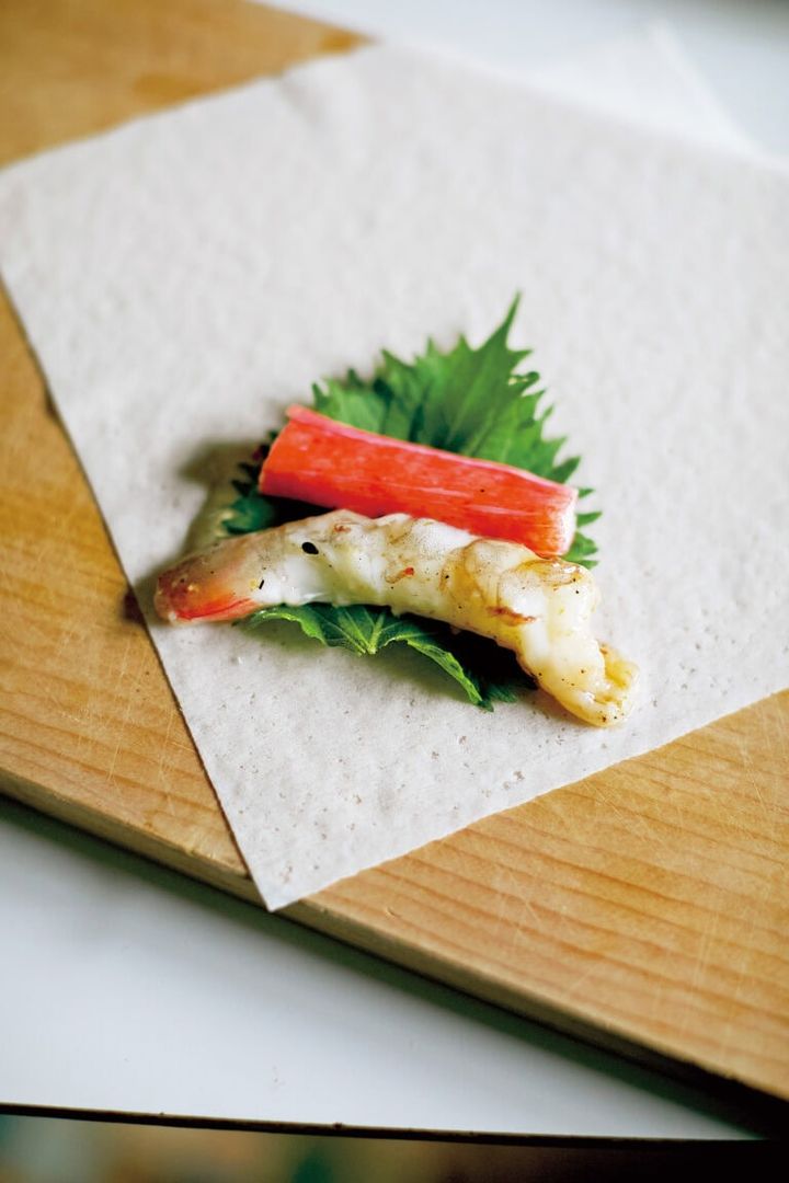 青じその香りとかまぼこの塩気で旨みを底上げしましょう。