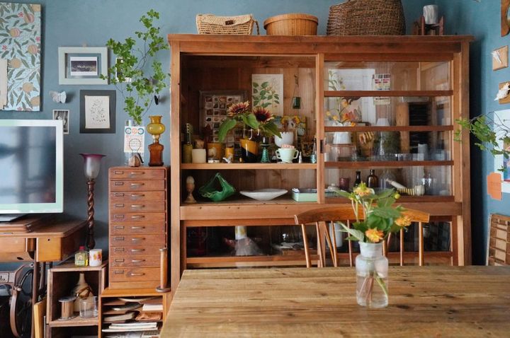 雰囲気たっぷり。「古道具」を使ったインテリア3選