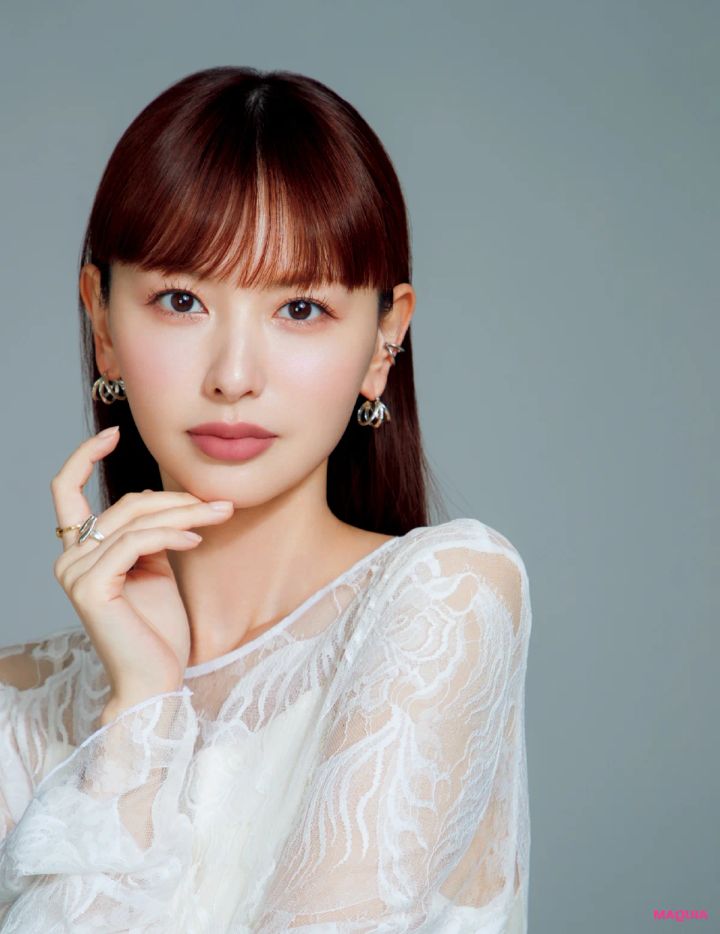 マキア リップ おすすめ rom&nd カラーリップマット 02 鈴木えみ 秋 2025 2