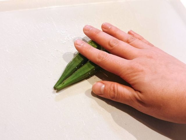 オクラのパリパリチーズ焼き