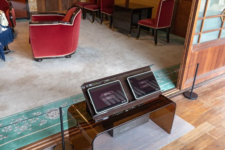 AR機能を備えたタブレットを2台設置。自由に利用できる