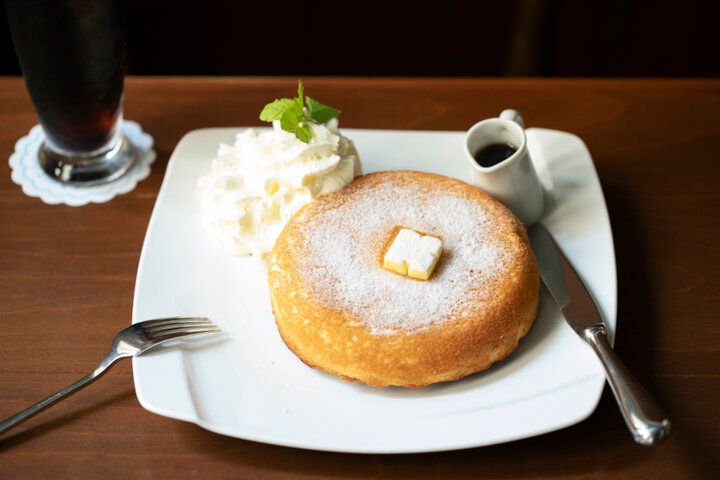 おひとりさまもOK♪ ふんわり軽やか食感のホットケーキ＆フレンチトーストが自慢の「石釜 bake bread 茶房 TAM TAM」