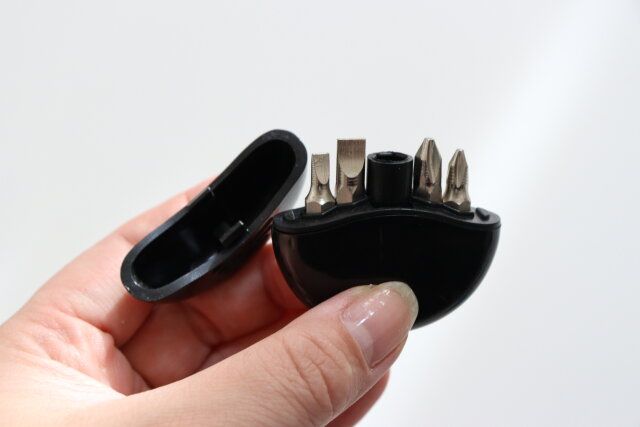 ダイソー キーホルダー型ドライバー セット内容