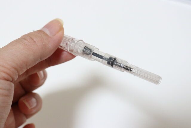 セリアのコンバーター式万年筆の軸