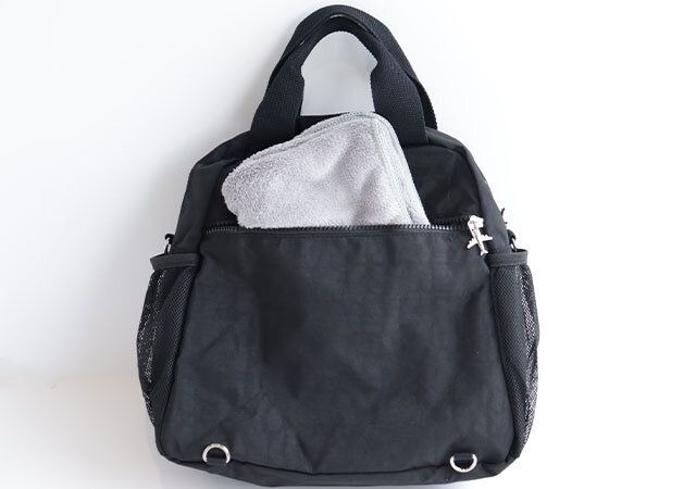 宝島社阪急交通社ショルダーバッグ背面ポケット