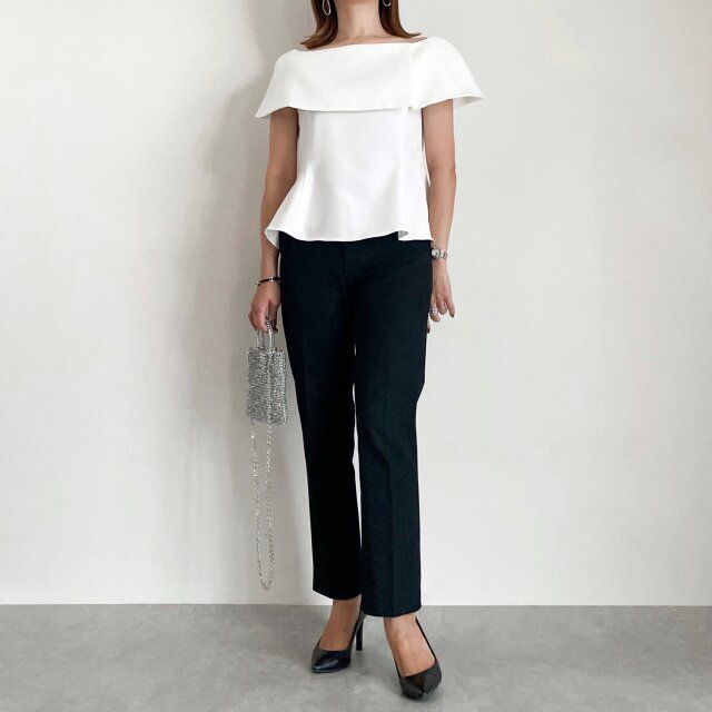 【Style2】スラックスですっきりクールな着こなしに