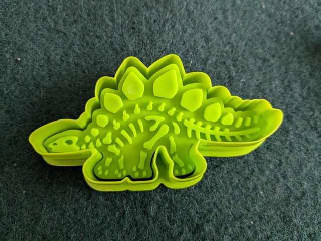 ステゴサウルスのクッキー型（背中の板状突起）