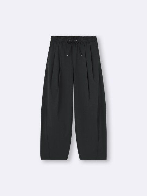 2025gu黒バレルレッグプルオンパンツ