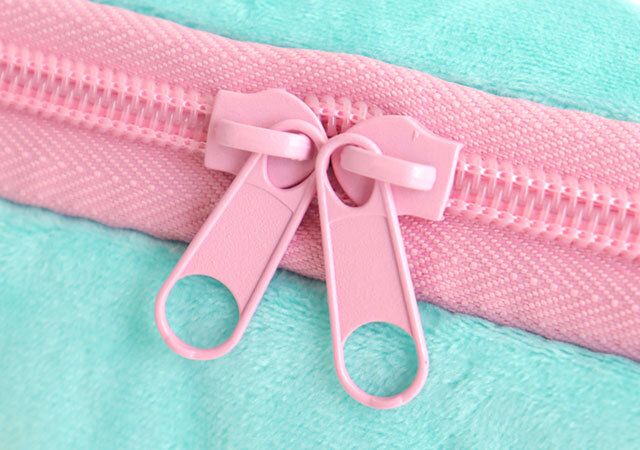 宝島社ハンギョドン40周年ポーチピンクファスナー