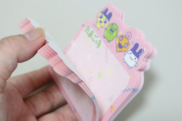 ダイソー たまごっち メモ帳（ピンク） 内容量