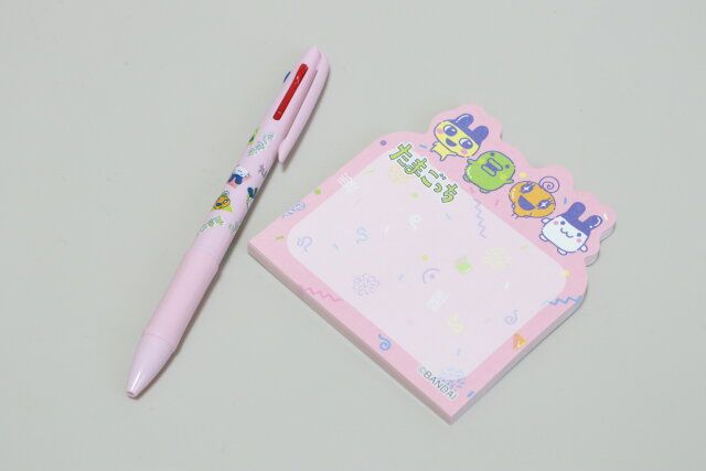 ダイソー たまごっち ボールペン（ピンク） たまごっち メモ帳（ピンク）