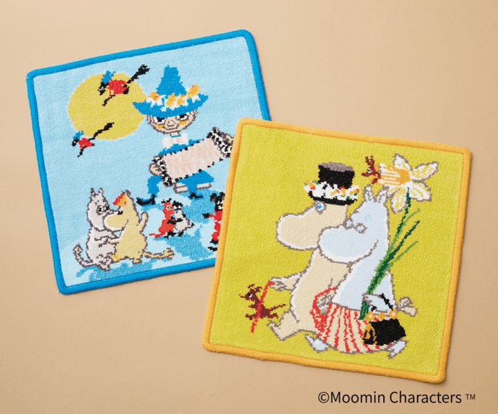 シェニール織タオルハンカチ 各¥2,750／タオル美術館