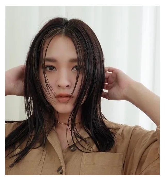 マキア イエベ秋 イエローベース パーソナルカラー 髪色 おすすめ チョコレートブラウン