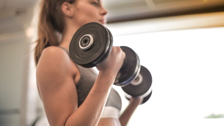 SNS時代でも「美人は得する」のか？