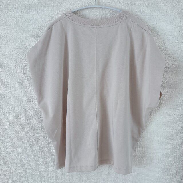 GU ドライウエストタックT NATURAL 後ろ側