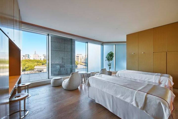 エビアンスパ東京