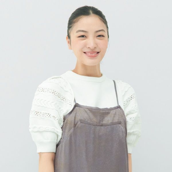 はなせ・ことね 2002年4月22日生まれ、東京都出身。2023年の初主演映画『遠いところ』では数々の新人賞を受賞。