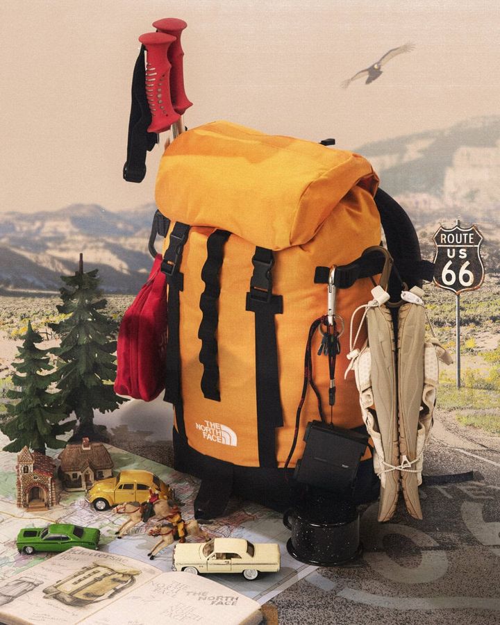 メイン素材に軽量性と耐久性に優れるRobicナイロンを採用し、ボトムには耐摩擦性が高い1000デニールのナイロン素材を配置。体のラインに合わせて設計した厚みのあるショルダーハーネスは、クッション性とフィット感が高くて快適な背負い心地となっている。荷物の量に合わせて、サイドコンプレッションで容量の調整が可能だ。