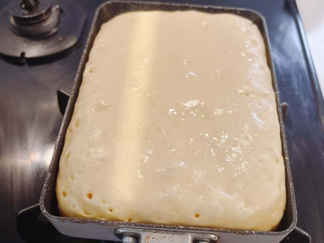 四角い極厚ホットケーキ