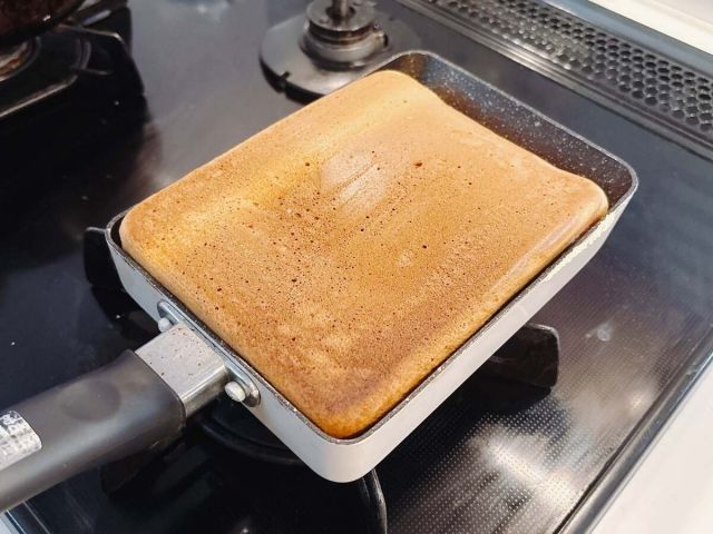 四角い極厚ホットケーキ