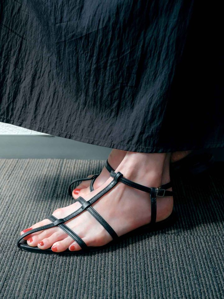 画像2: 着こなしは引き算がポイント