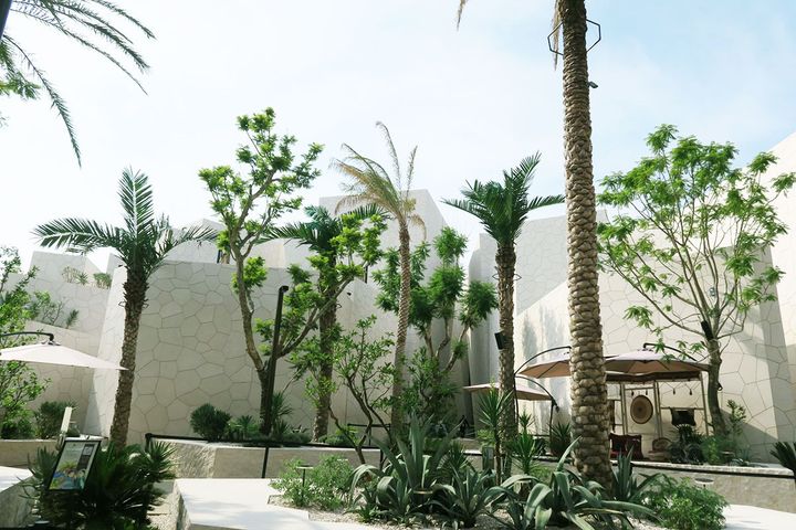 サウジアラビア王国館の全景。万博で日本館に次ぐ規模を誇る壮大な建築が見事！