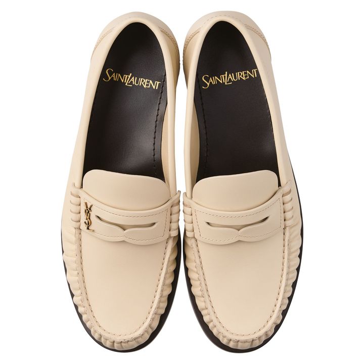 ローファー ヒール 0.5cm ¥154,000／SAINT LAURENT BY ANTHONY VACCARELLO