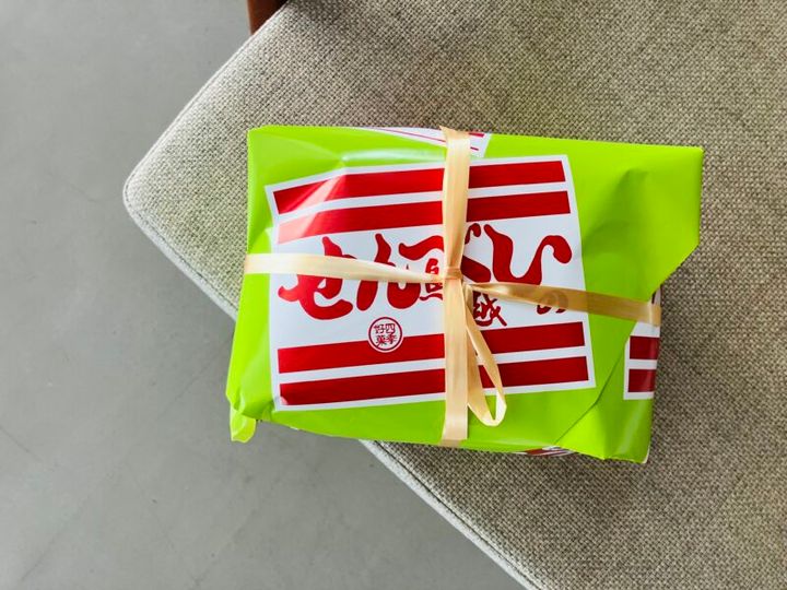 鳥越せんべい 楚良商店「バターせんべい」