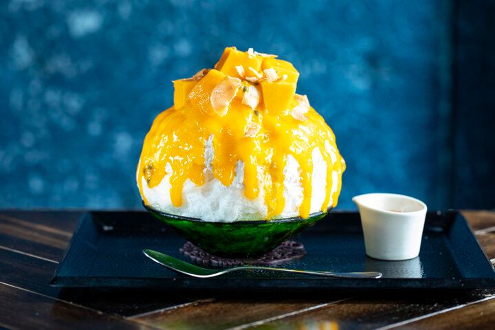 大きな完熟フルーツを頬張る幸せ♪ 果実たっぷりかき氷が人気の神保町「志膳」