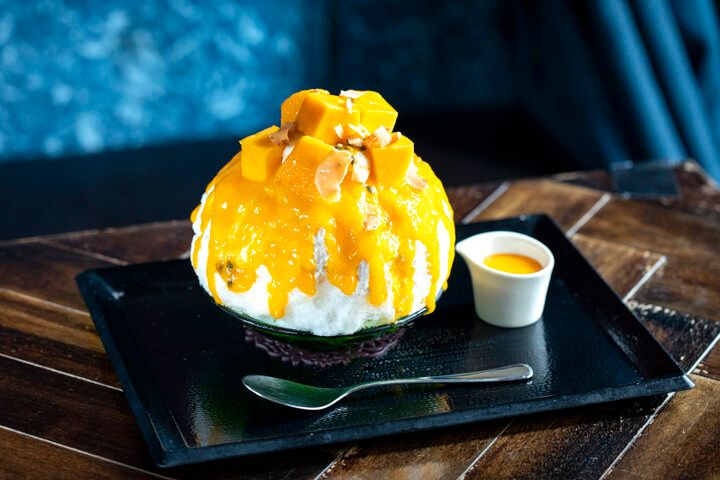 大きな完熟フルーツを頬張る幸せ♪ 果実たっぷりかき氷が人気の神保町「志膳」