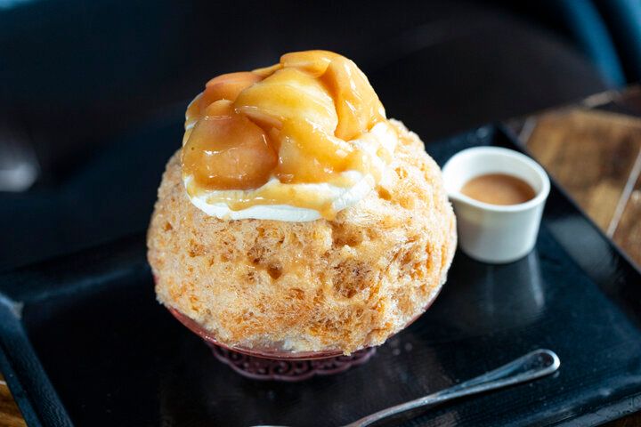 大きな完熟フルーツを頬張る幸せ♪ 果実たっぷりかき氷が人気の神保町「志膳」