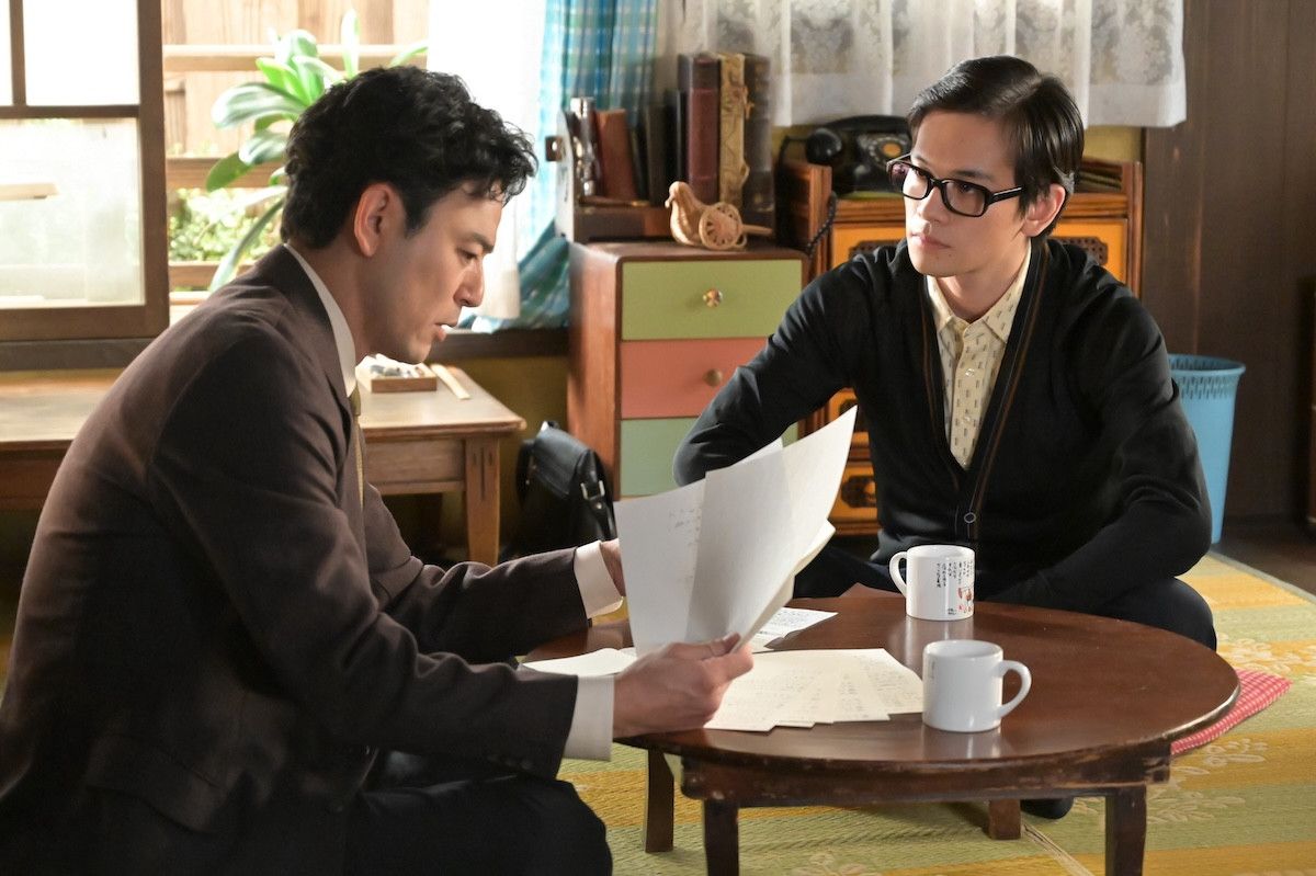 明日の『あんぱん』“嵩”北村匠海、“八木”妻夫木聡から詩集の出版