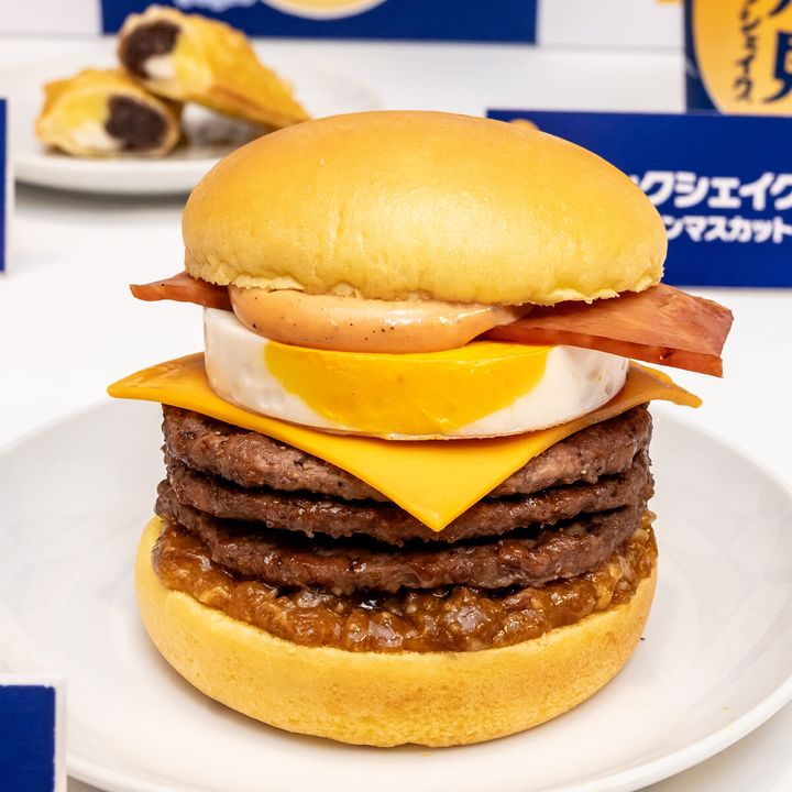 夕方5時から限定！トリプルビーフのとろ旨すき焼き月見