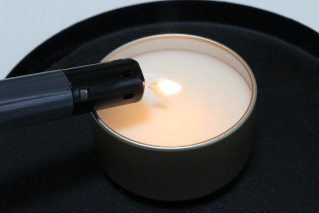 キャンドル（ホワイトティー＆ハーブ） 着火