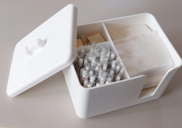 ダイソー コスメ収納ケース（フタ付） 