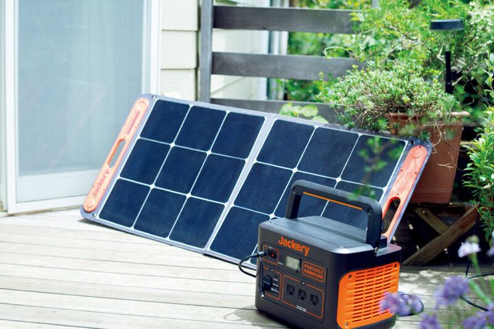 ソーラーパネル＆バッテリーで蓄電し、家事に活用