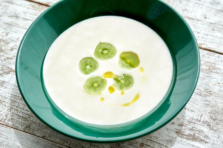 にんにくとアーモンドが香る白いガスパチョ“アホ・ブランコ”