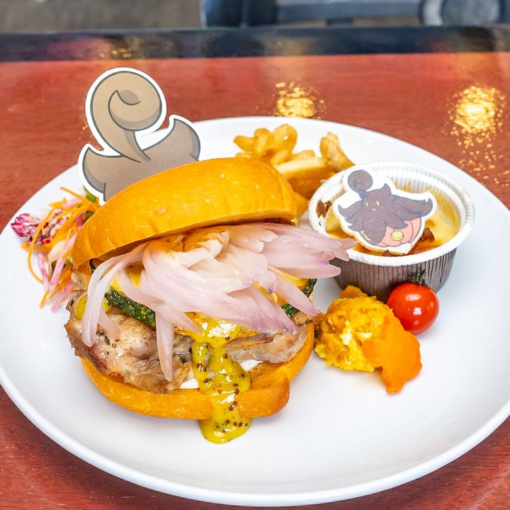 バケッチャのまんまるチキンベーグルサンドプレート