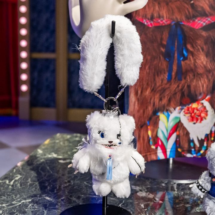 ストラップ付きマスコットキーチェーン（ハミクマソウル）2