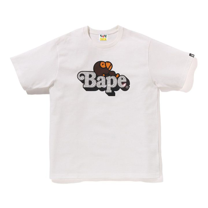 Tシャツ ￥33,000／SWAROVSKI×A BATHING APE®︎