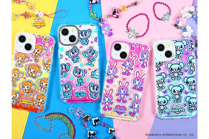 iPhone用ケース／￥3,960（税込み）