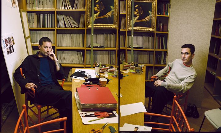 マッコローとヘルナンデス、ロエベのオフィスでの新章に臨む。 Photographed by Annie Leibovitz Sittings Editor_Jack Borkett. Vogue,September 2025